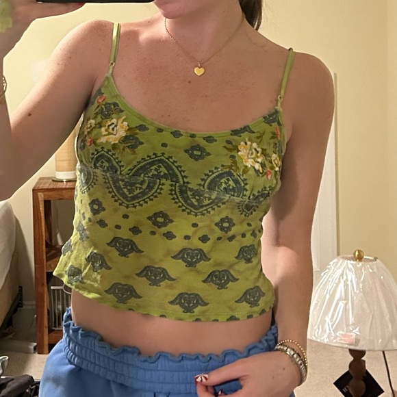 vintage bisou bisou floral embroidered tank top - Picture 6 of 6